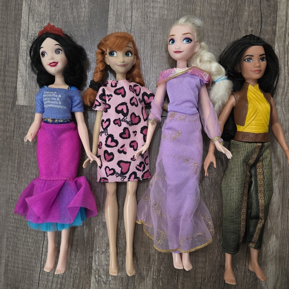DISNEY PRINCESS dolls Raya Snowwhite Anna Elsa Bundle Set Of 4